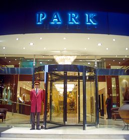 Park Hotel Athens - Entrance